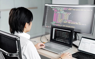 濮阳 ,php声明和调用变量的符号是什么？